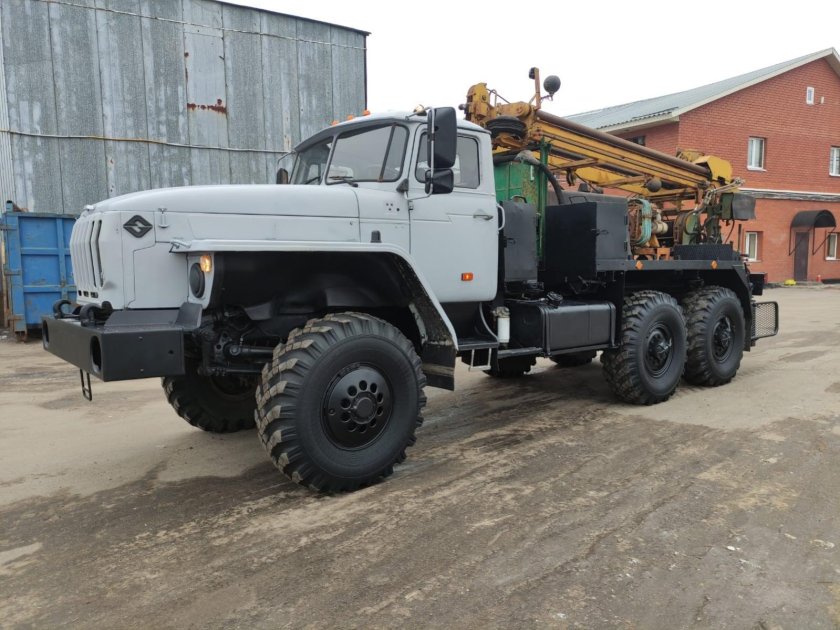 Буровая установка пбу 2