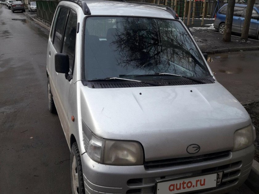 Daihatsu move 2001