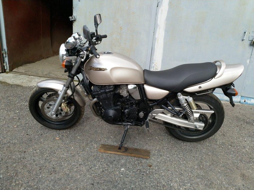 Мотоцикл suzuki