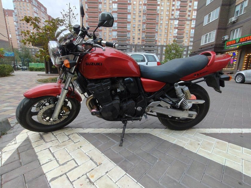 Suzuki gsx 400