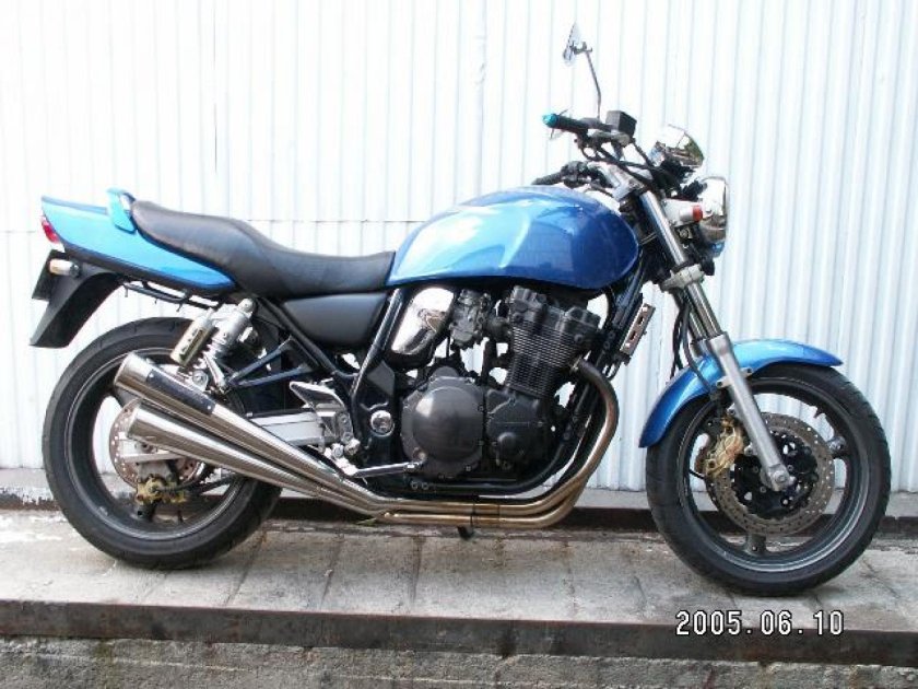 Suzuki gsx 750 inazuma