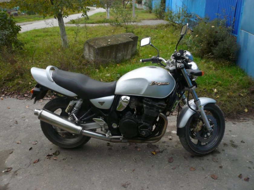 Мотоцикл suzuki