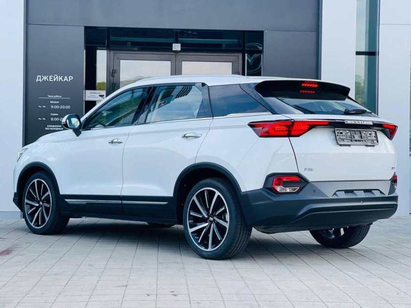 FAW Bestune t77 белый