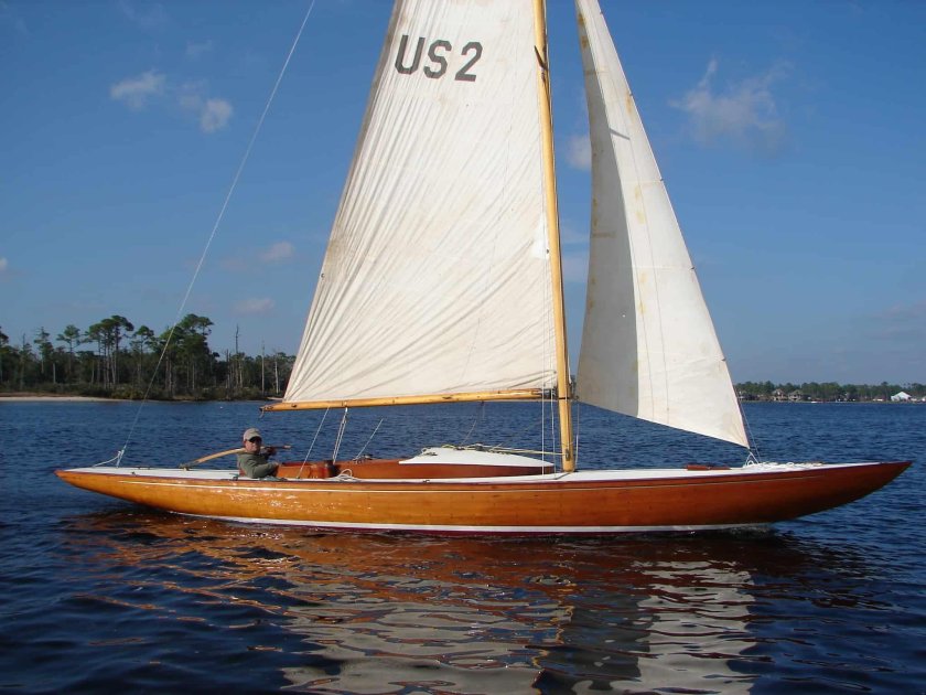 Швертбот дракон