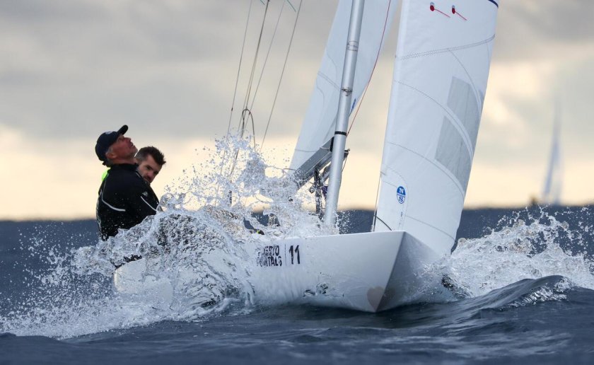 Гоночная яхта