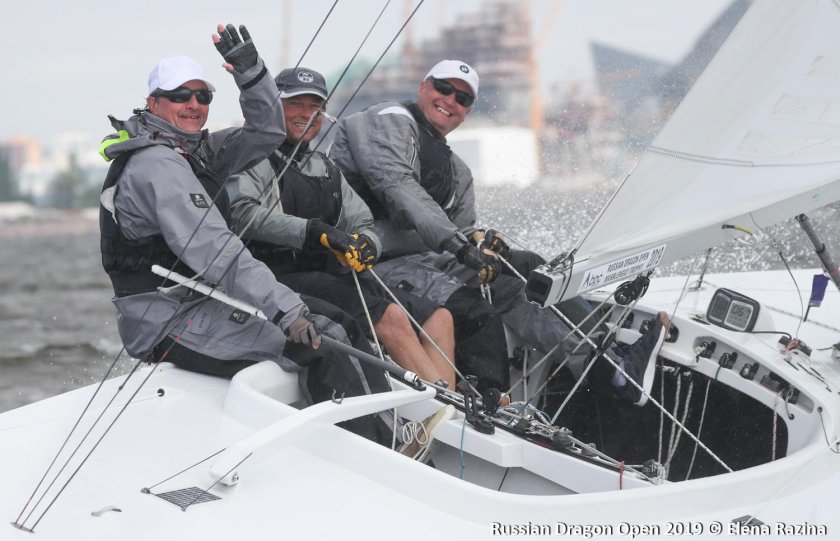 Михаил сенаторов яхта дракон