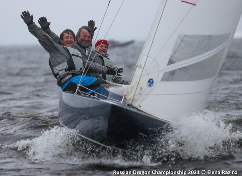 Яхта дракон фото