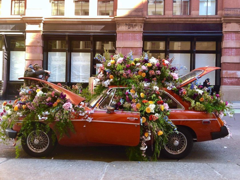 Красивые машины с цветами
