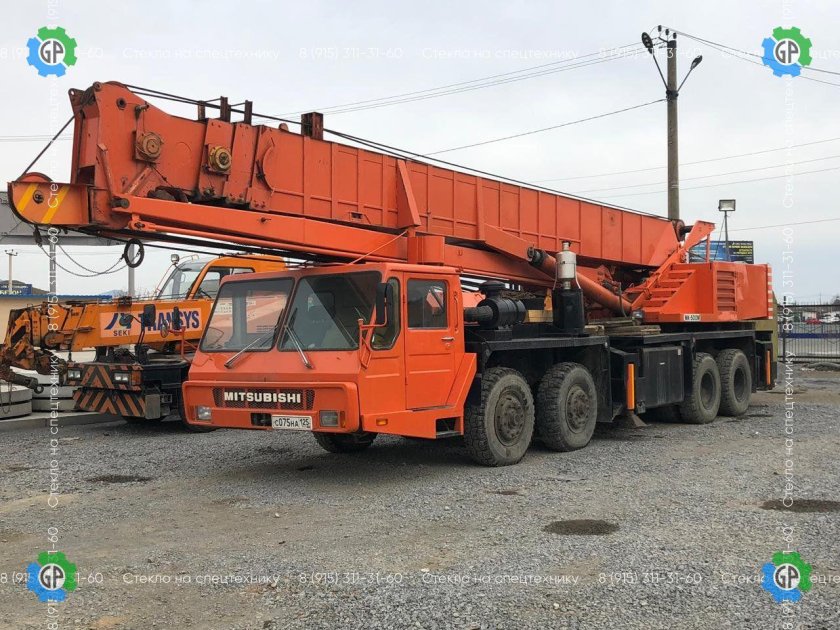 Кран Kato 50 тонн