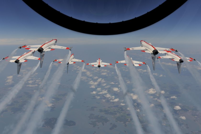 Истребитель fa-50 южнокорейский