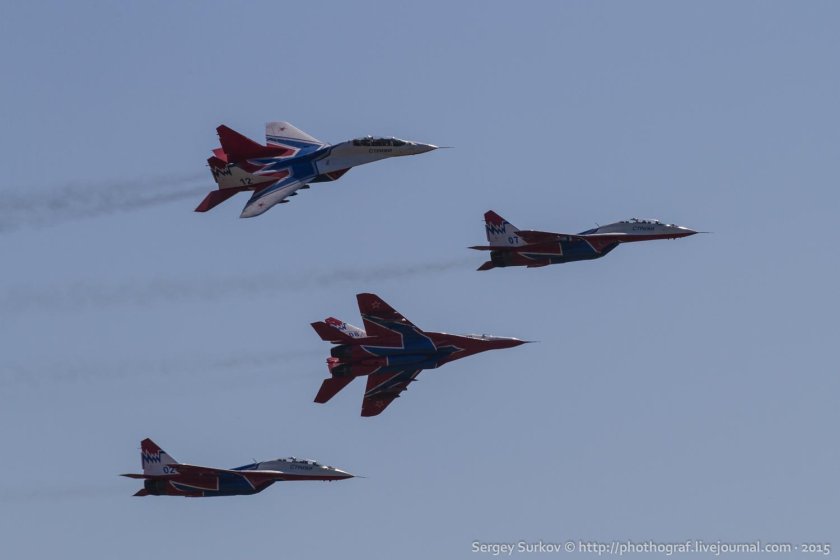 Кобра пугачёва фигура высшего пилотажа