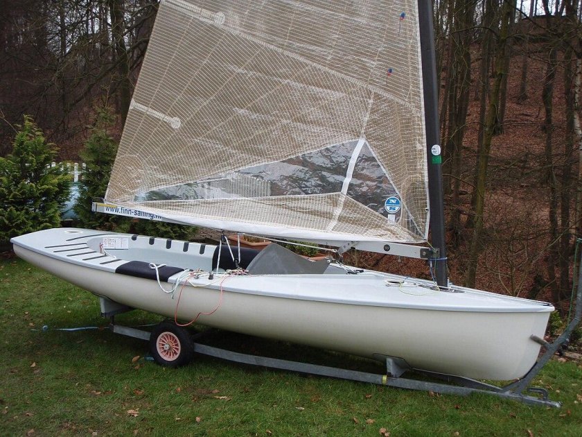 Швертбот Финн