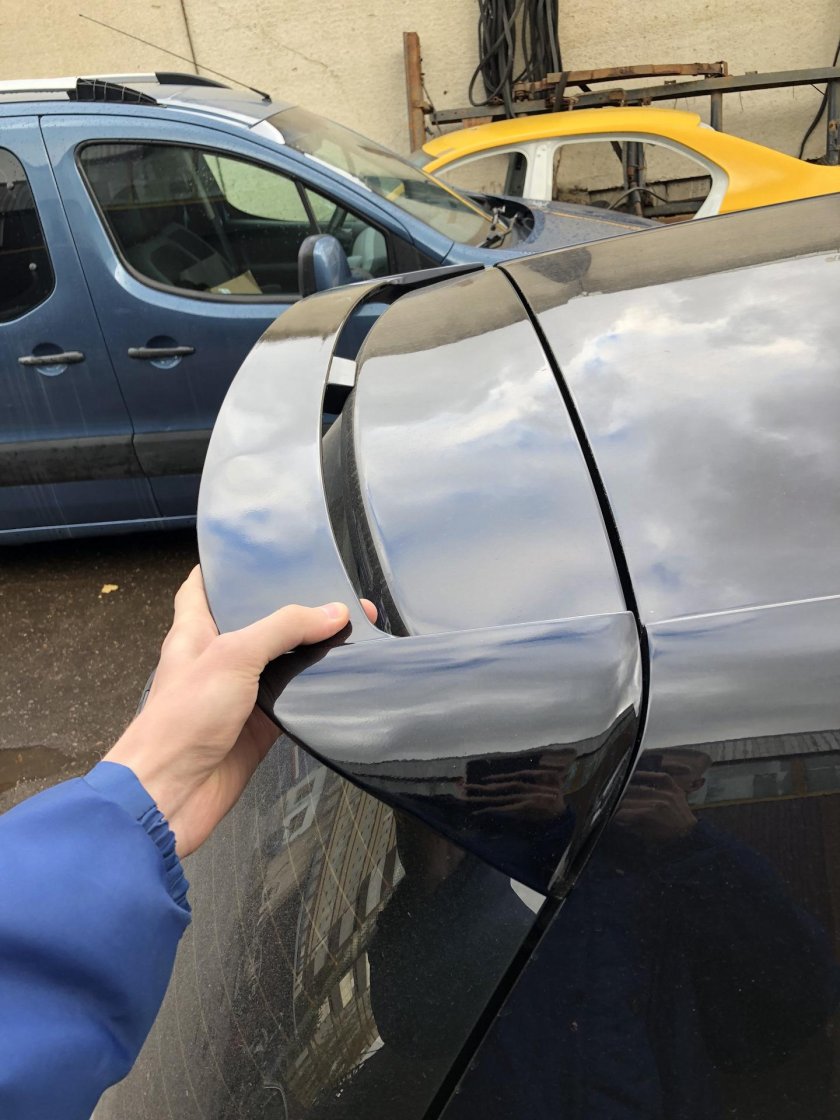 Стекольный герметик для спойлера