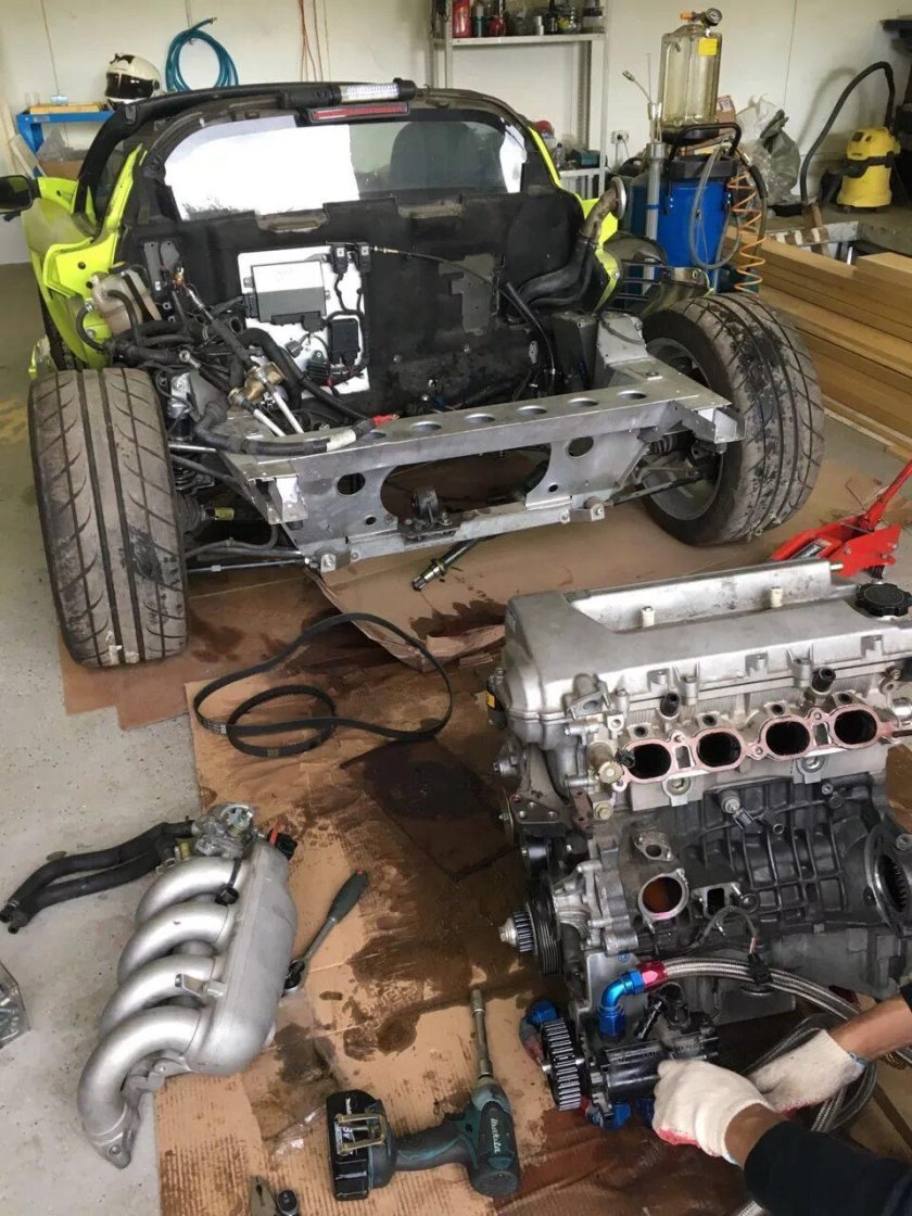 Lotus Elise 2 мотор