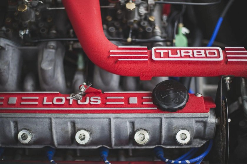 Lotus Esprit Turbo HC