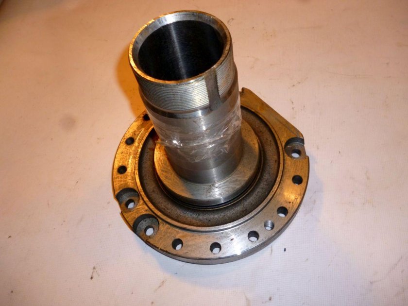 Цапфа поворотного кулака КАМАЗ 43118