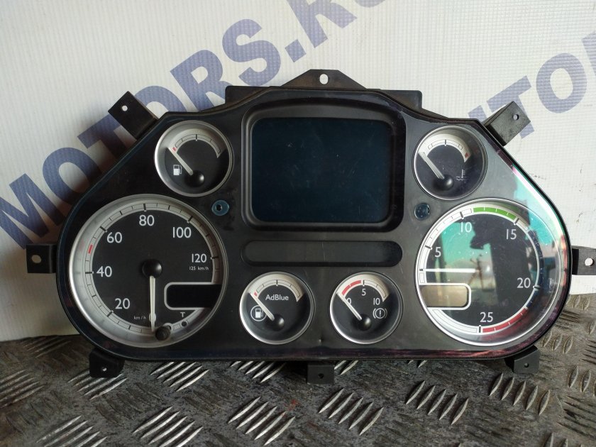 Комбинация приборов