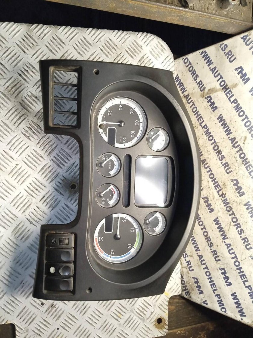 Приборная панель Даф 105