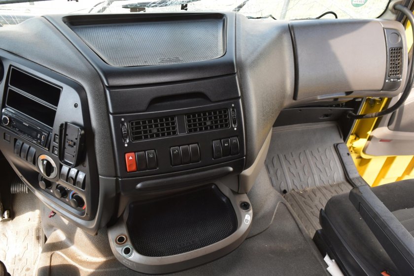 Приборная панель DAF XF 105