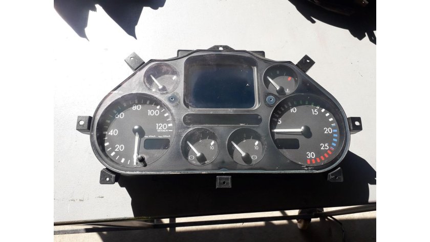 Панель приборов Даф 95