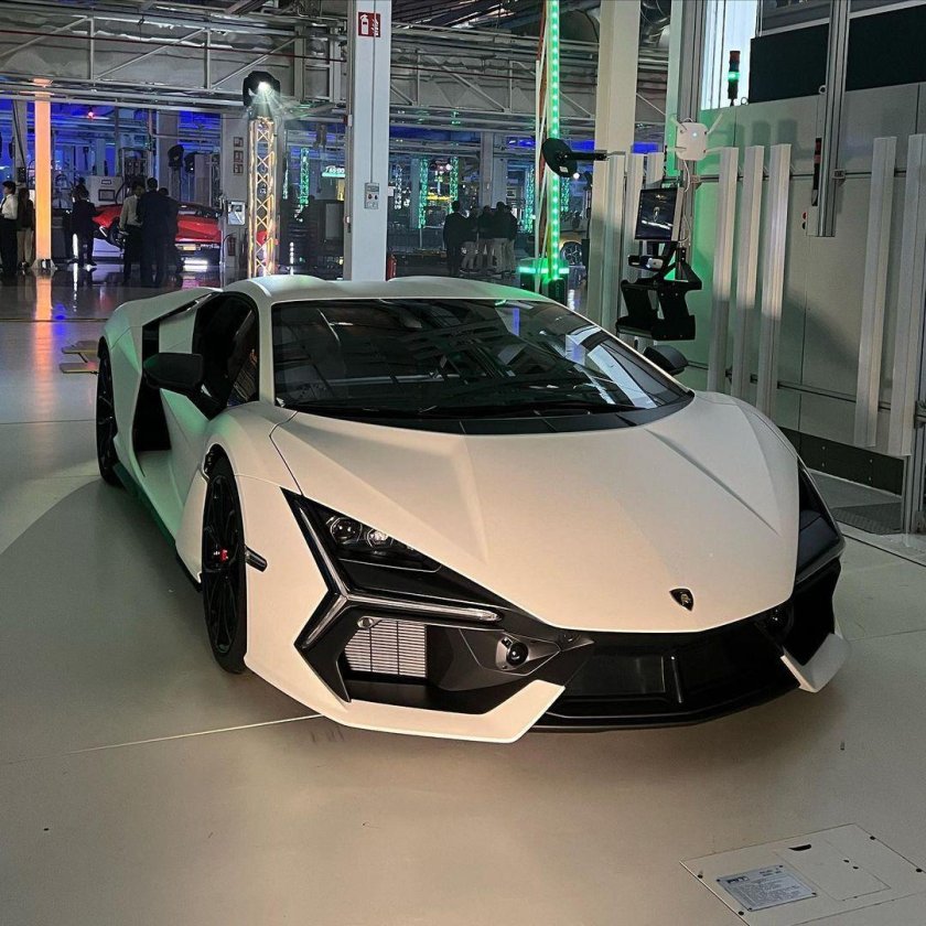 Мхитарян Ламборгини