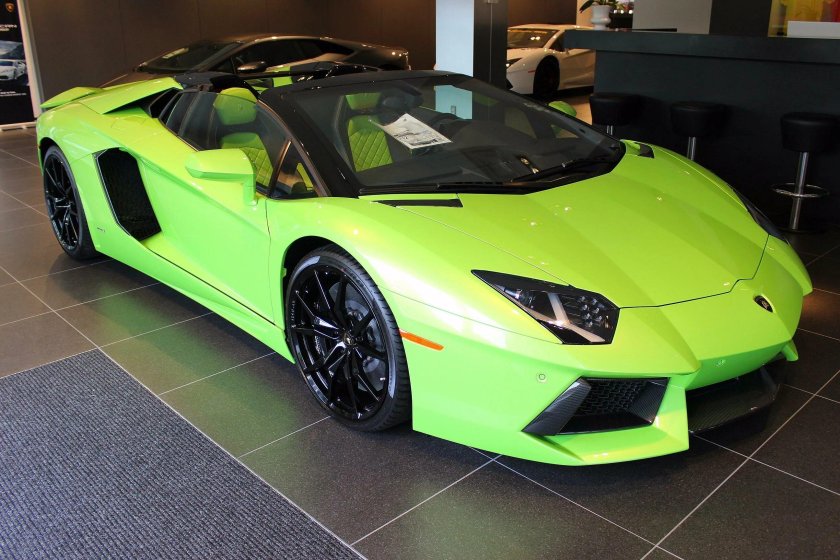 Ламборджини четырехместный