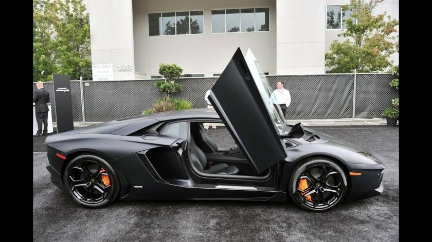 Ламборджини четырехместный