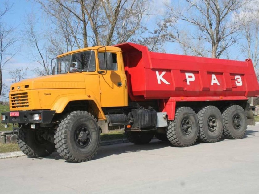 КРАЗ 7140