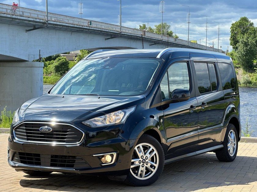 Ford tourneo connect ii