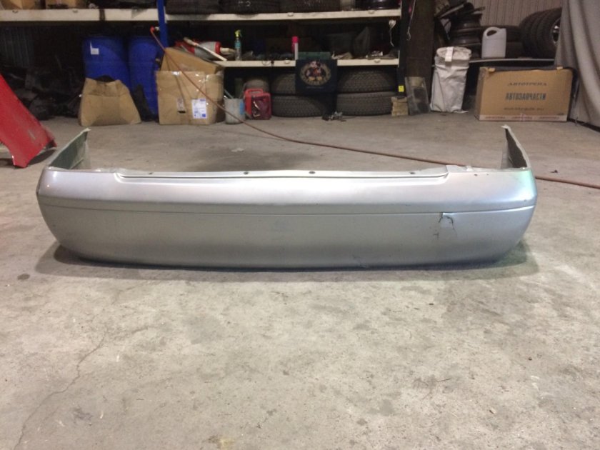 Бампер Ниссан Санни