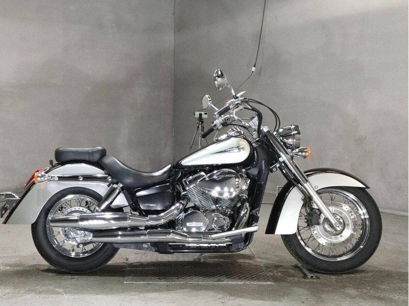 Honda shadow 750