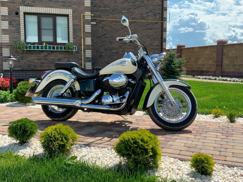 Honda shadow 750