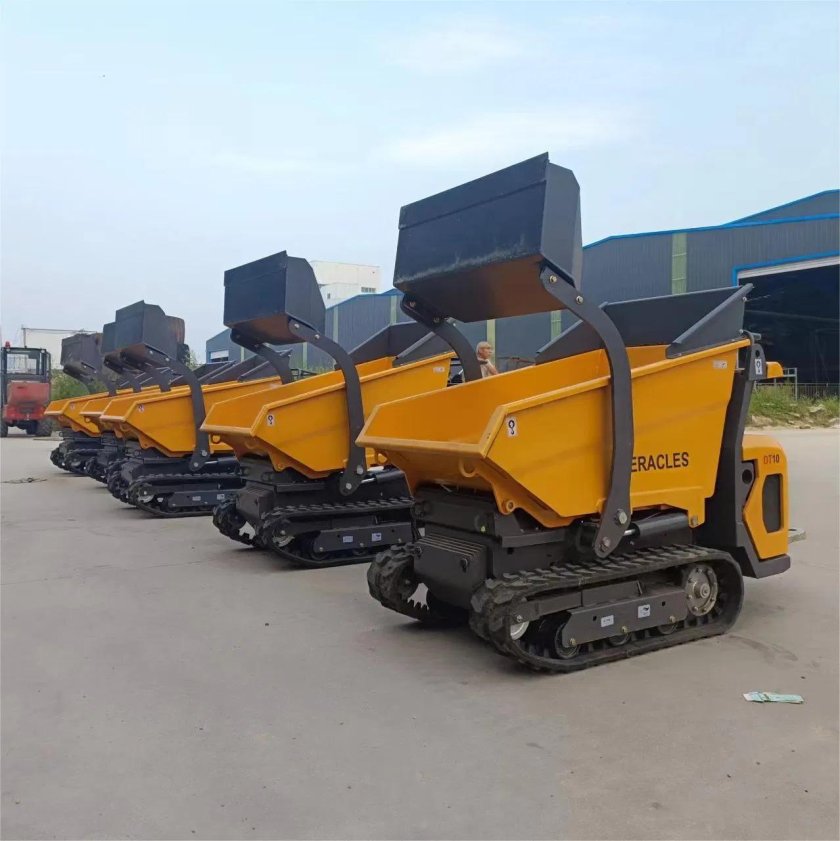 Гусеничный самосвал