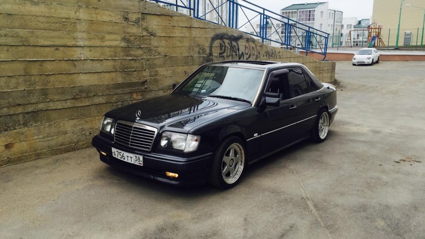 Мерседес Бенц 124 волчок