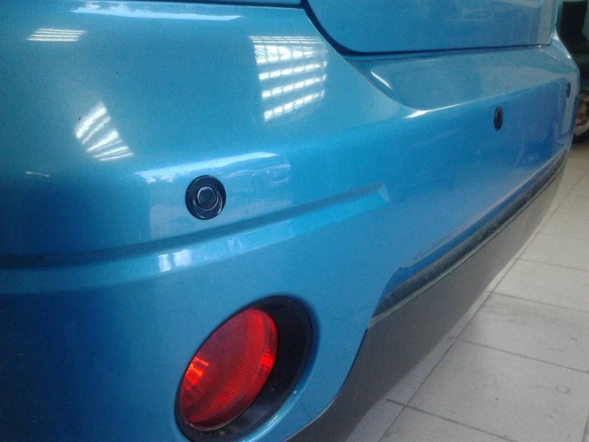 Датчики парктроника в бампере