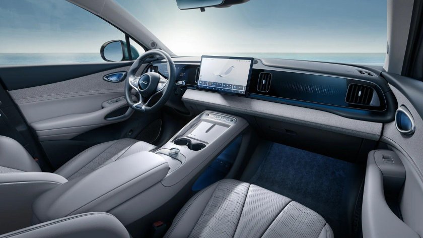 Кроссовер byd