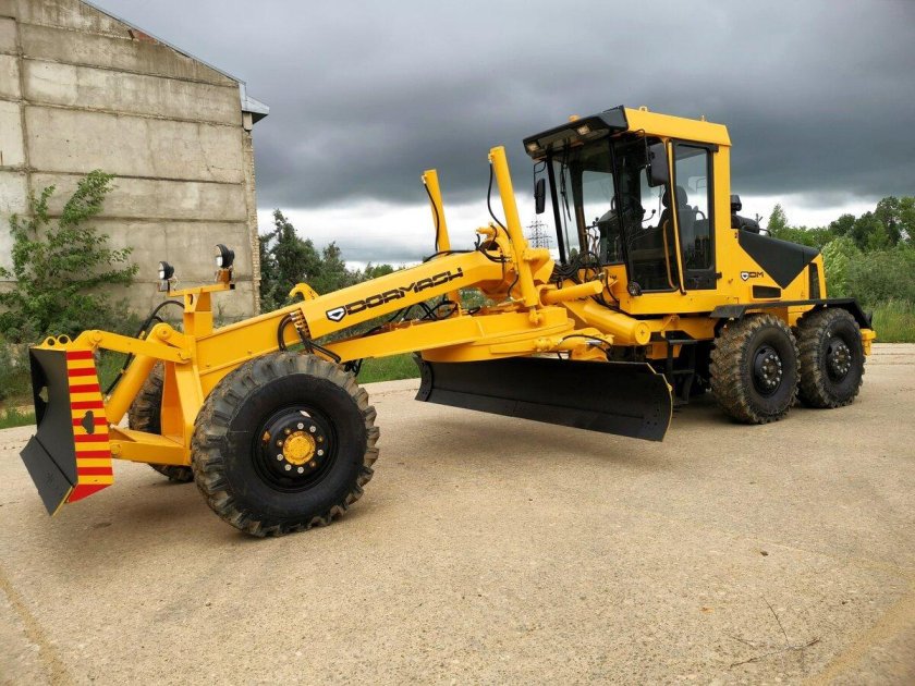 Автогрейдер дормаш дз-122б