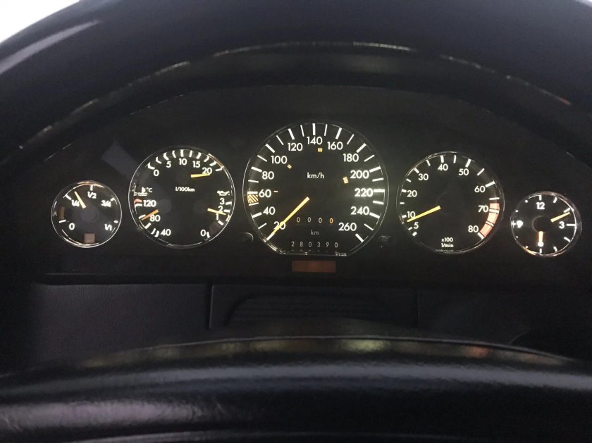 Щиток приборов Мерседес w140