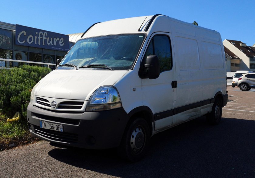 Фургон Nissan Interstar