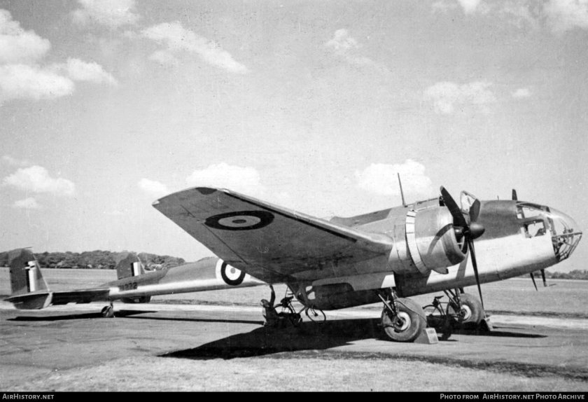 Хэмпден самолет