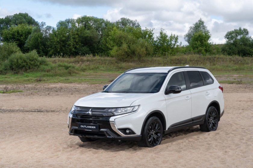 Mitsubishi Outlander 2021