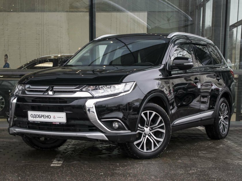 Mitsubishi Outlander 2015 Black