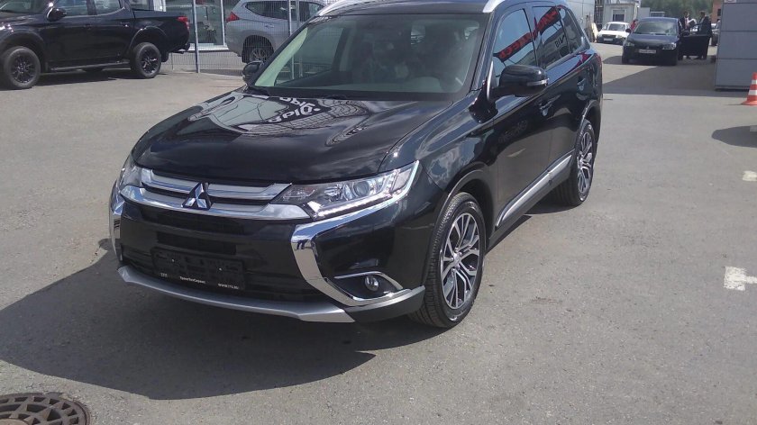 Аутлендер 3 Рестайлинг 2