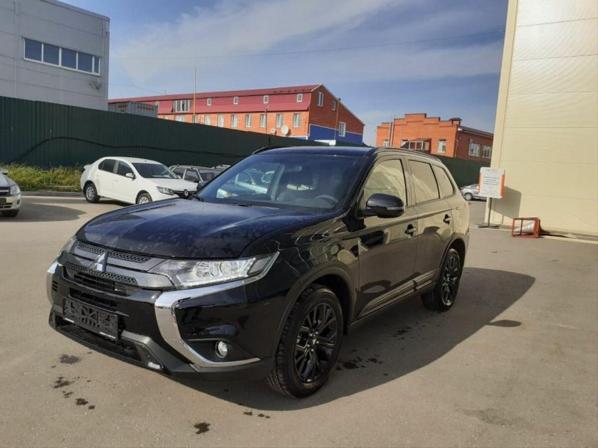 Митсубиси Аутлендер Блэк эдишн