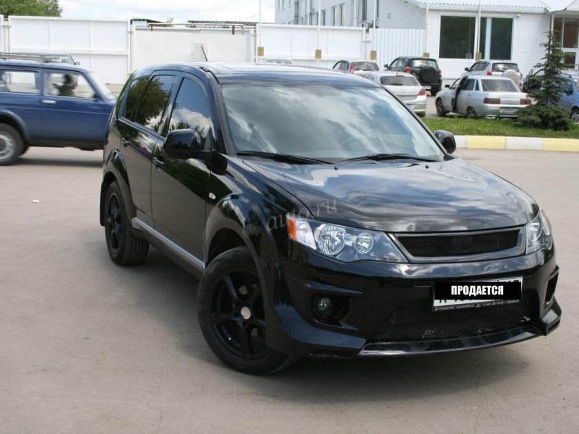 Mitsubishi Outlander 2008 черный