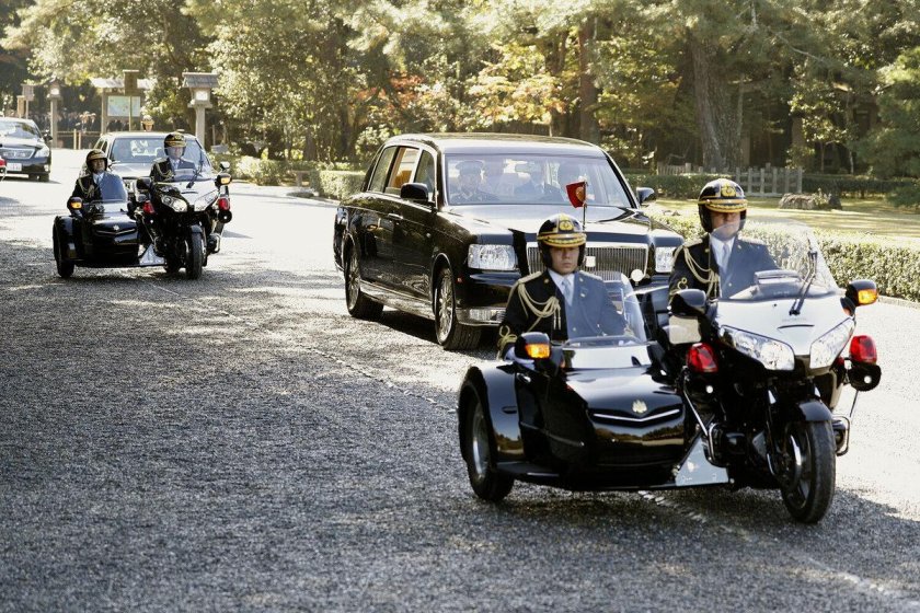 Император нарухито