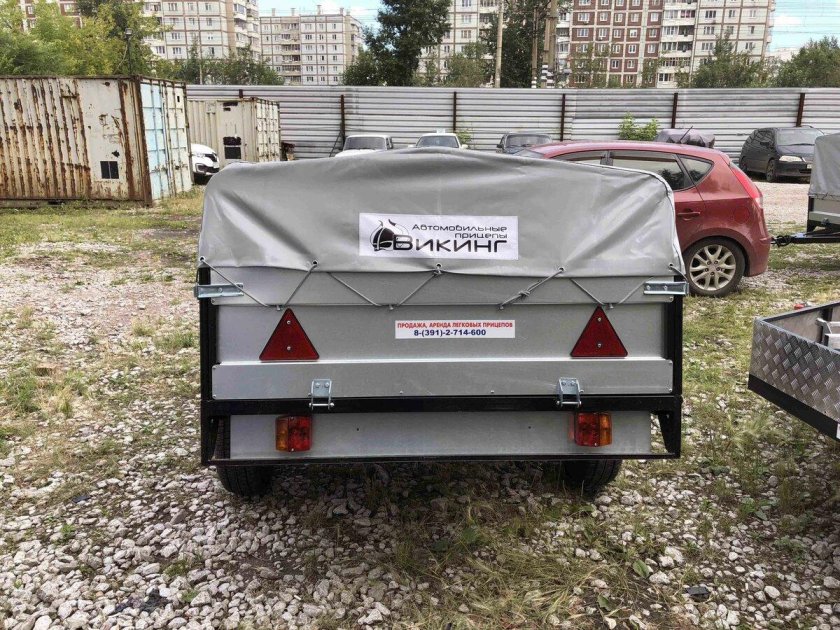 Прицеп Викинг вид сзади