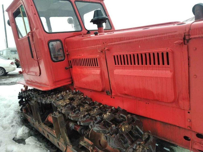 Трактор гусеничный дт 75