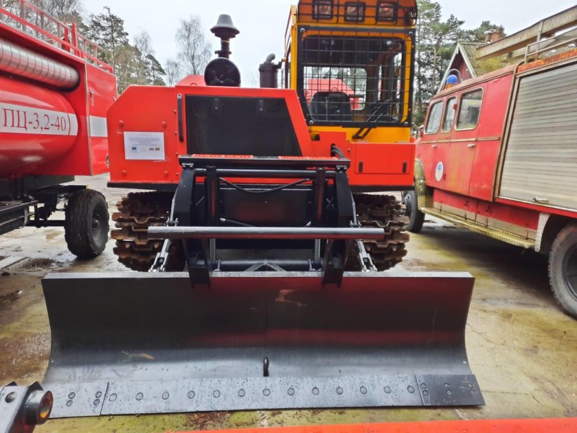 ТЛ-4 трактор