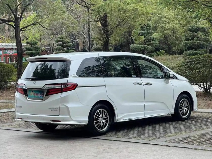 Хонда одисей